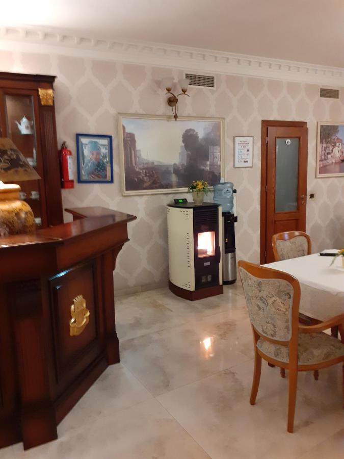 Hotel Guri Elbasan Zewnętrze zdjęcie