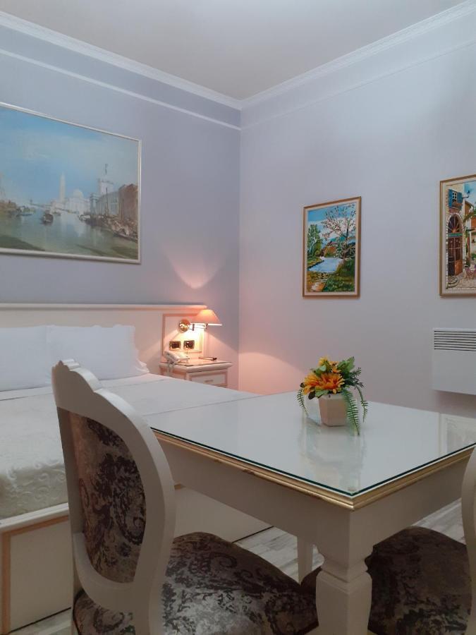 Hotel Guri Elbasan Zewnętrze zdjęcie