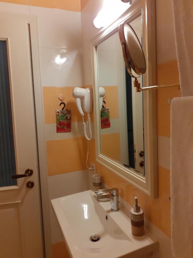 Hotel Guri Elbasan Zewnętrze zdjęcie