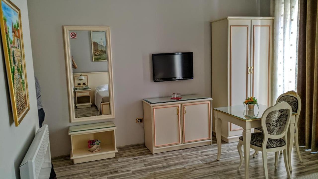 Hotel Guri Elbasan Zewnętrze zdjęcie